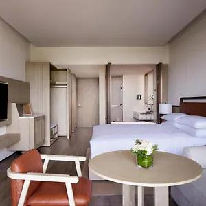 Marriott Yalong Bay & Resort