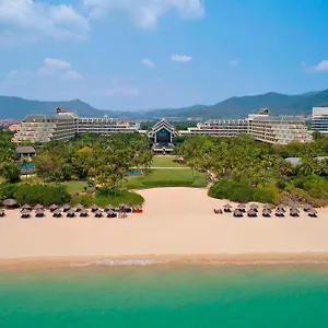 Sheraton Yalong Bay Отель